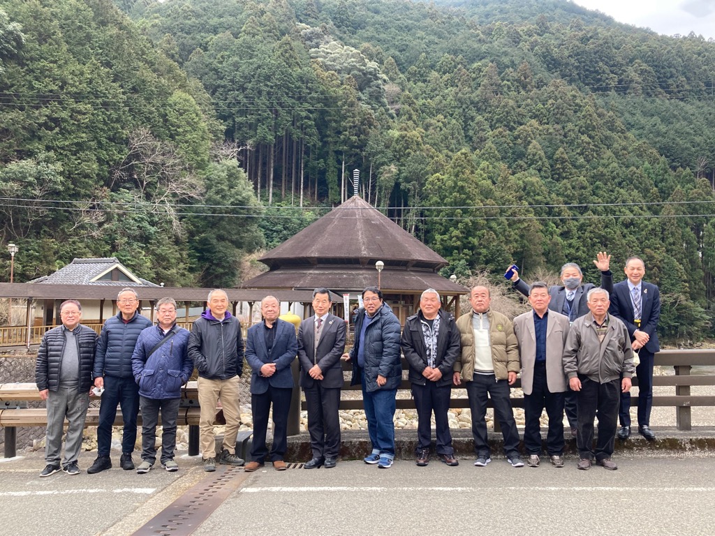 視察旅行
