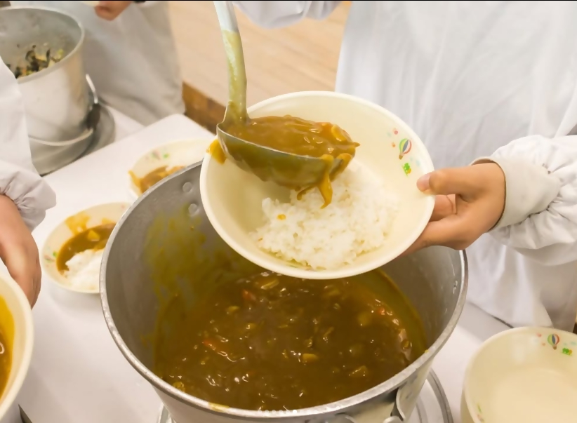 給食のカレー