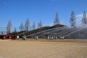 一斉放水の様子