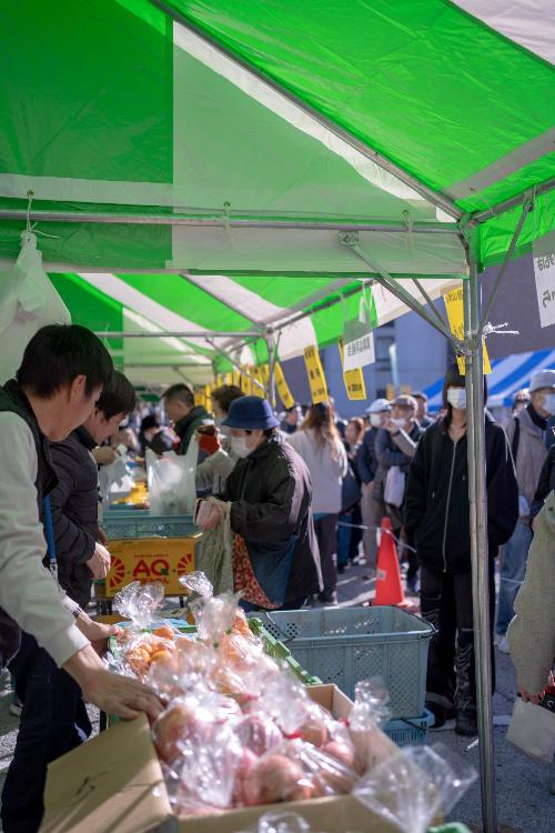 野菜販売の様子