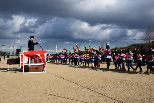 行進する幼年消防クラブのみなさん