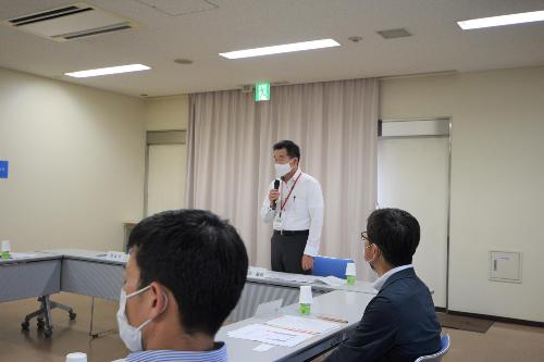 熊取町献血推進協議会階差のあいさつをする町長