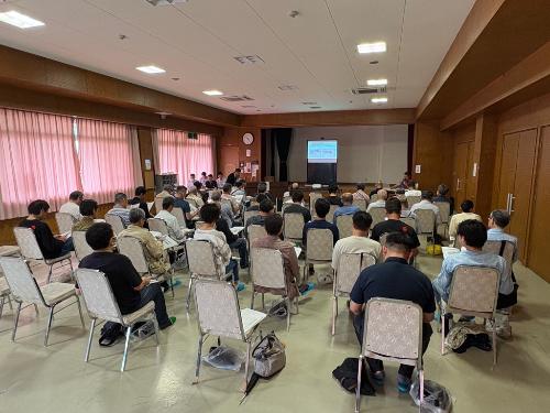 西小学校区 大久保区民ホールの様子