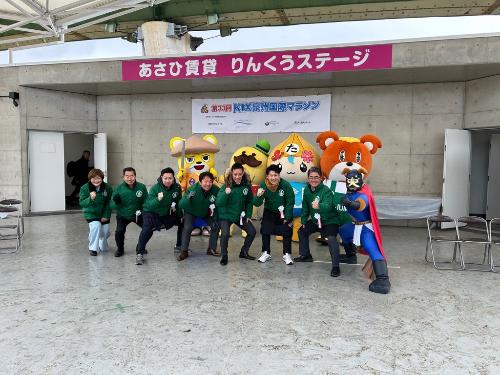 表彰式後の記念撮影の様子