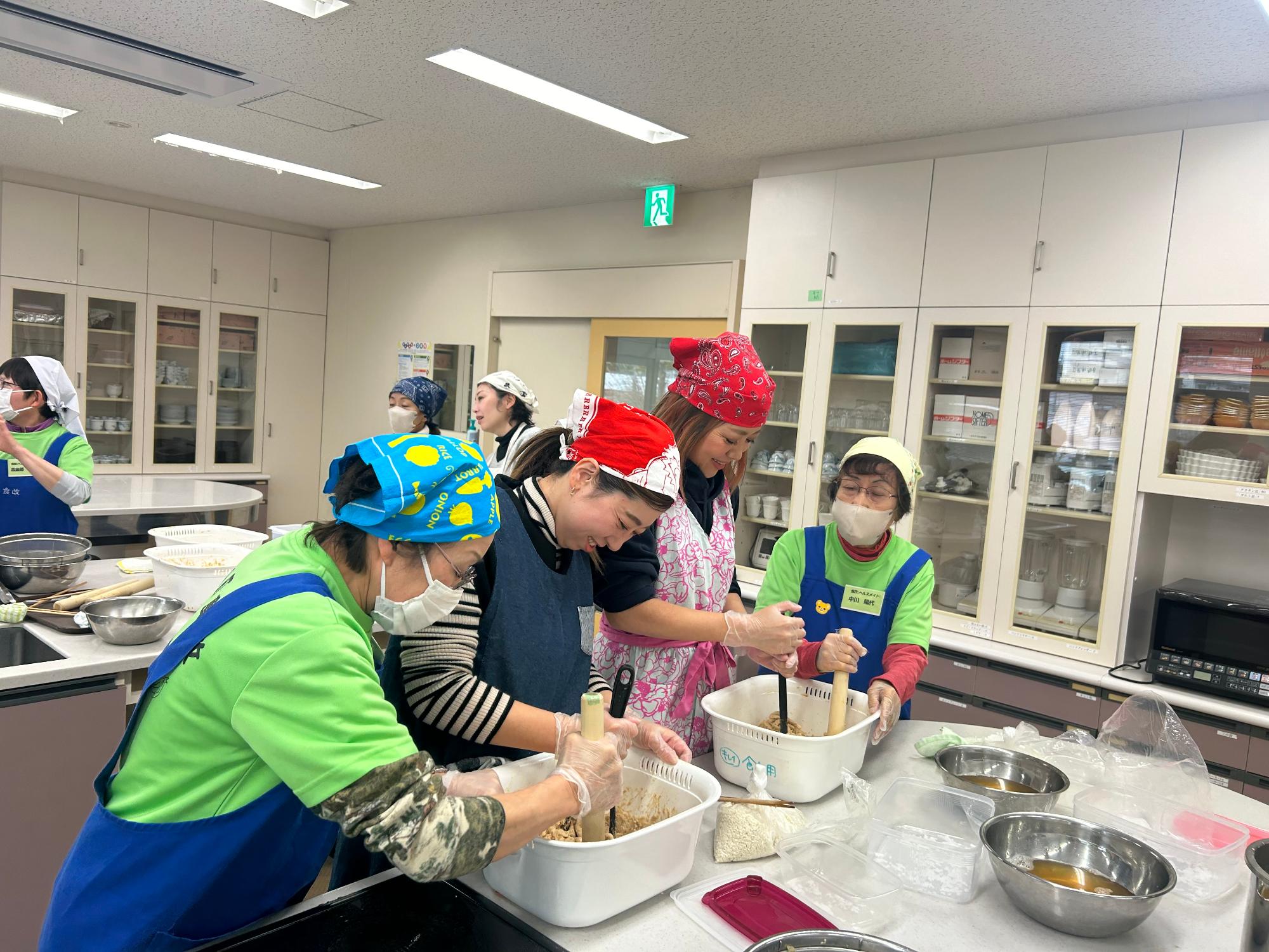 ミソ作り教室の様子