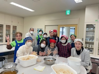 みそ作り教室の様子