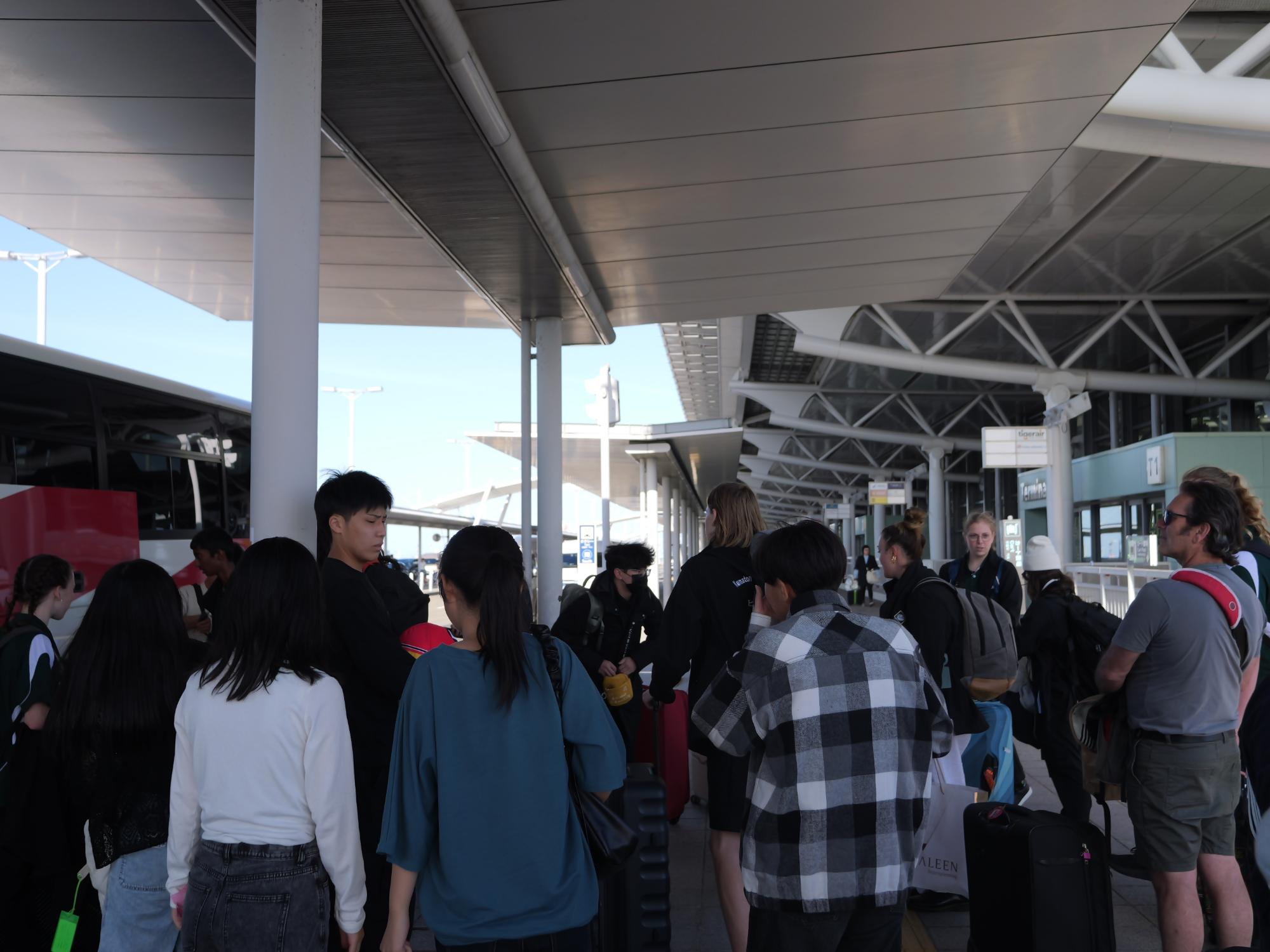 関西空港で別れの様子