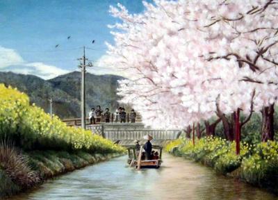 中央に流れている川を人が乗った小舟が渡っていて、右側には満開の桜の木が描かれた作品